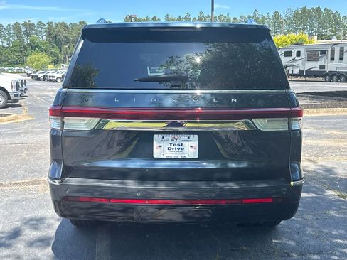 Used 2024 Lincoln Navigator Reserve AWD/4WD image 8