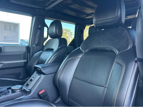 Used 2022 Ford Bronco Badlands image 15