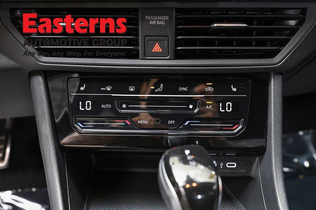 Used 2025 Volkswagen Jetta Sport FWD image 19