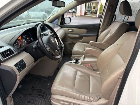 Used 2015 Honda Odyssey Touring image 4