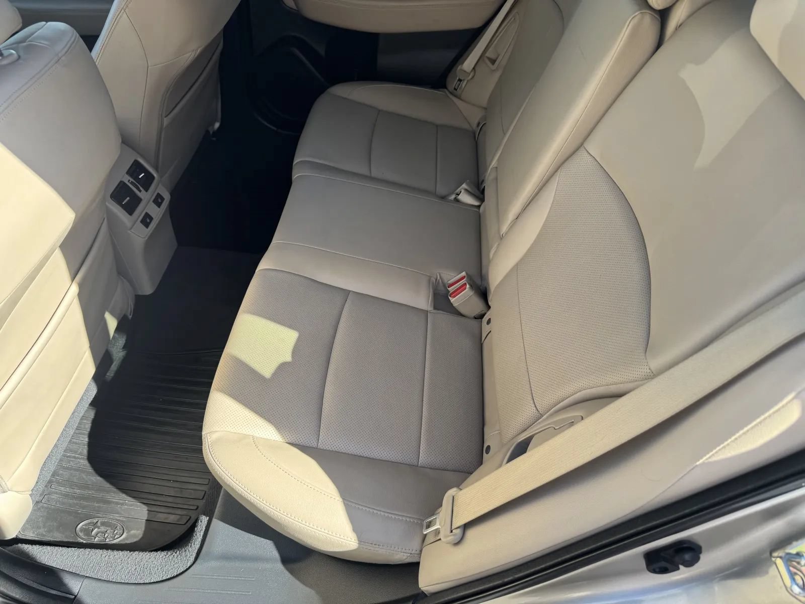 Used 2017 Subaru Outback 2.5i Limited AWD/4WD image 37