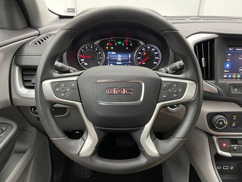Used 2024 GMC Terrain SLE FWD image 17