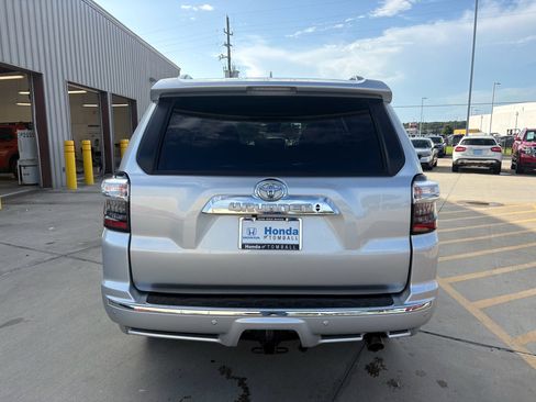 Used 2023 Toyota 4Runner Limited AWD/4WD image 7