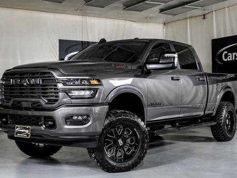Used 2026 RAM 2500 Big Horn AWD/4WD image 5