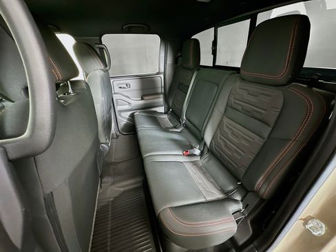 Used 2024 Nissan Frontier PRO-4X w/ Technology Package image 27