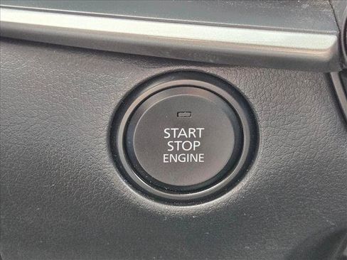 Used 2021 MAZDA CX-30 FWD 2.5 S w/ Select Package image 17