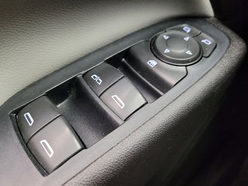 Used 2020 Chevrolet Equinox LS w/ LPO, Floor Liner Package image 27