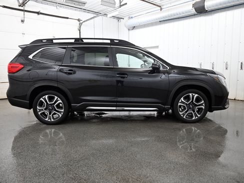 Used 2023 Subaru Ascent Limited image 36