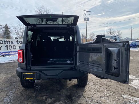 Used 2025 Ford Bronco Big Bend image 4