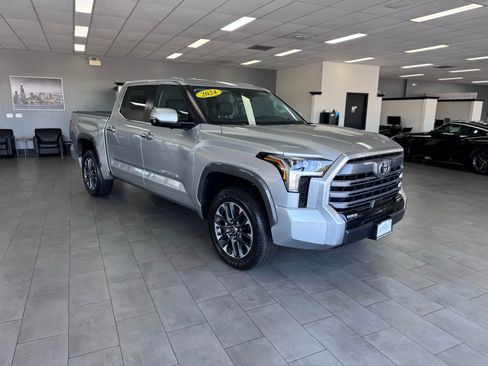 Used 2024 Toyota Tundra Limited image 7