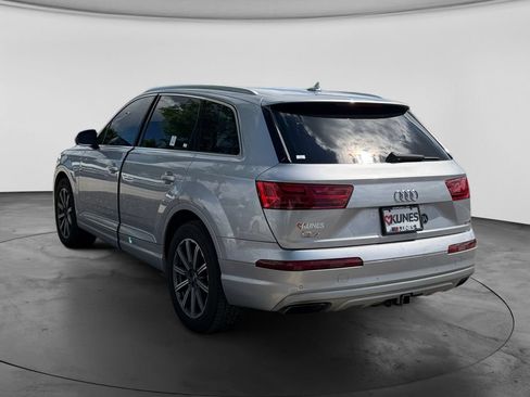 Used 2017 Audi Q7 3.0T Premium w/ Towing Package AWD/4WD image 7
