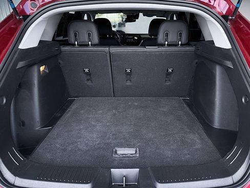 Used 2024 Chevrolet Trax LT w/ Driver Confidence Package image 22