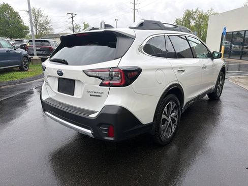 Used 2021 Subaru Outback Touring AWD/4WD image 8