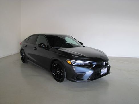 Certified 2024 Honda Civic Sport image 3