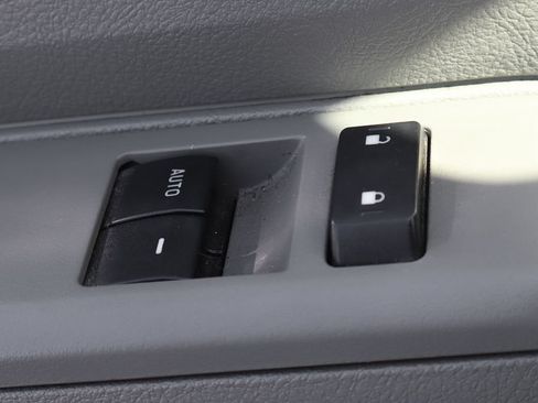 Used 2016 Ford E-350 and Econoline 350 Super Duty w/ Power Windows & Locks Group RWD image 21