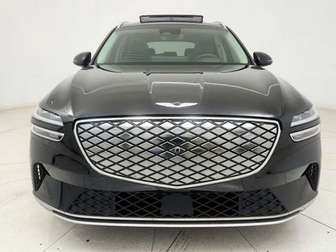 Used 2025 Genesis Electrified GV70 w/ Prestige Package AWD/4WD image 19