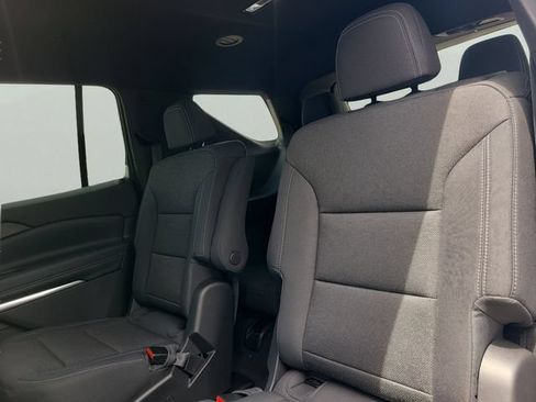 New 2026 Chevrolet Traverse LT FWD image 7