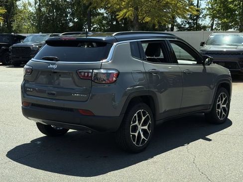 Used 2024 Jeep Compass Limited AWD/4WD image 13