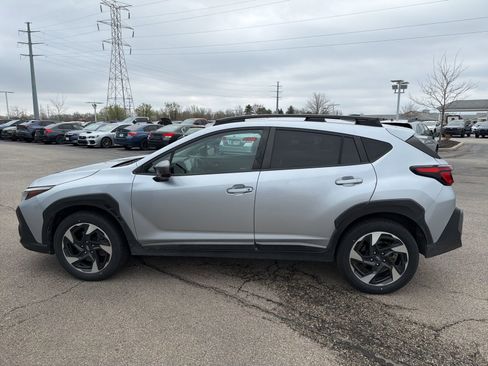 Certified 2024 Subaru Crosstrek 2.5i Limited w/ Crosstrek Mirror Package image 18