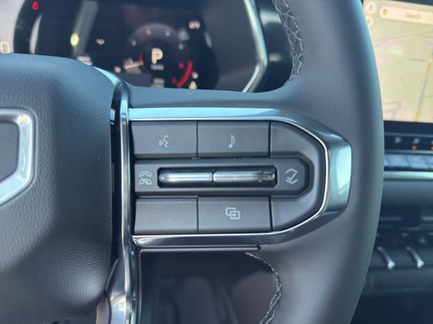 New 2026 GMC Canyon Elevation w/ Convenience Package image 16