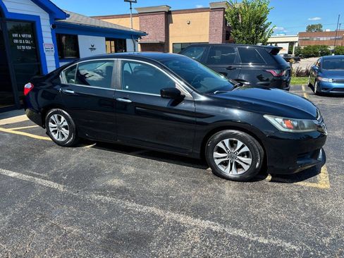 Used 2013 Honda Accord LX image 3
