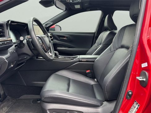 Used 2024 Toyota Crown Platinum image 14