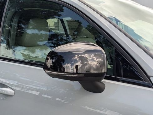 New 2025 Volvo XC40 B5 Plus w/ Protection Package Premier image 15