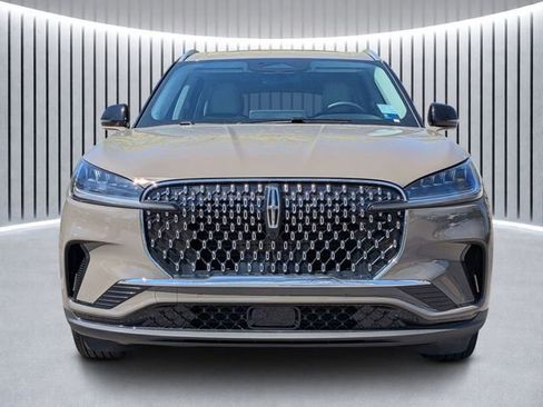 New 2026 Lincoln Aviator 2WD image 8