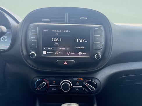 Used 2025 Kia Soul LX w/ LX Technology Package FWD image 16