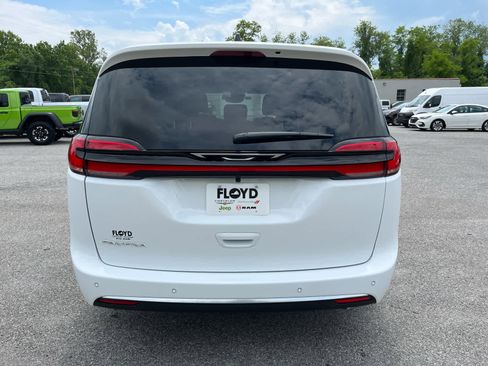 New 2027 Chrysler Pacifica Select w/ Family Tech Group FWD image 4