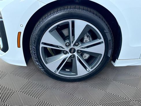 Certified 2025 Audi A6 e-tron Premium Plus w/ Premium Plus image 32