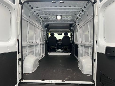 New 2026 RAM ProMaster 3500 w/ Quick Order Package 22G SLT FWD image 6