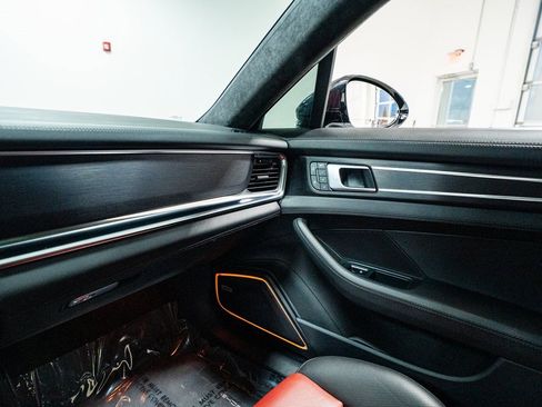 Used 2022 Porsche Panamera GTS image 53