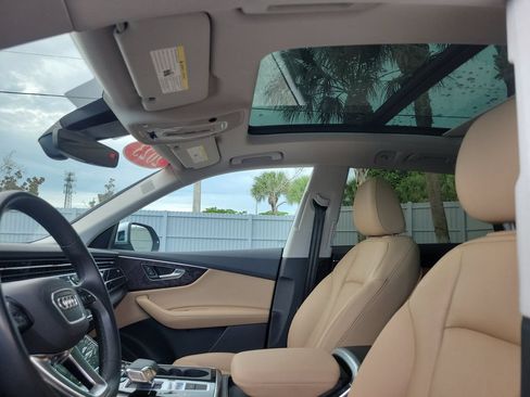 Certified 2023 Audi Q8 Premium Plus w/ Premium Plus Package AWD/4WD image 24