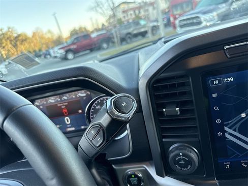 Used 2022 Ford F150 XLT w/ Equipment Group 302A High image 18