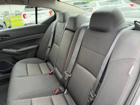 Used 2024 Nissan Altima 2.5 SV FWD image 12