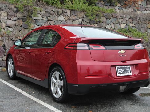 Used 2014 Chevrolet Volt Premium w/ Premium Trim Package image 7