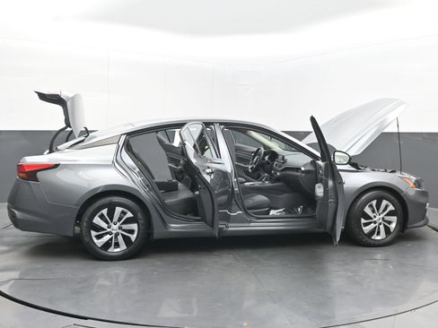 Used 2022 Nissan Altima 2.5 S image 44