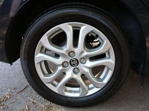 Used 2018 Toyota Yaris iA FWD image 43