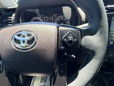 Used 2022 Toyota 4Runner TRD Pro AWD/4WD image 15