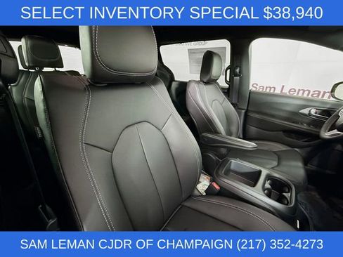 New 2026 Chrysler Pacifica Select FWD image 28