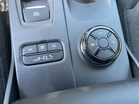 New 2025 Ford Ranger XLT w/ FX4 Off-Road Package image 15