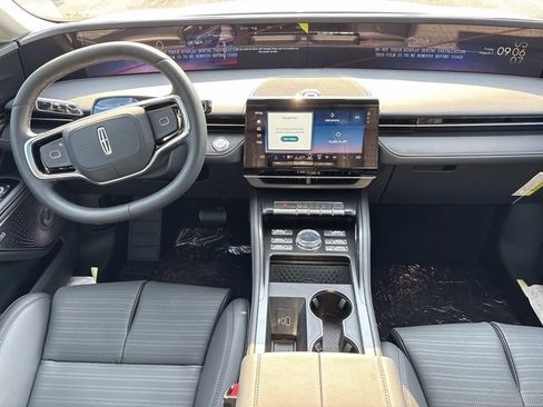 New 2026 Lincoln Nautilus Reserve AWD/4WD image 14
