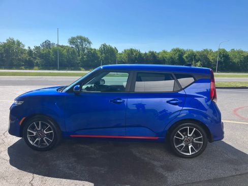 Used 2022 Kia Soul GT-Line FWD image 5