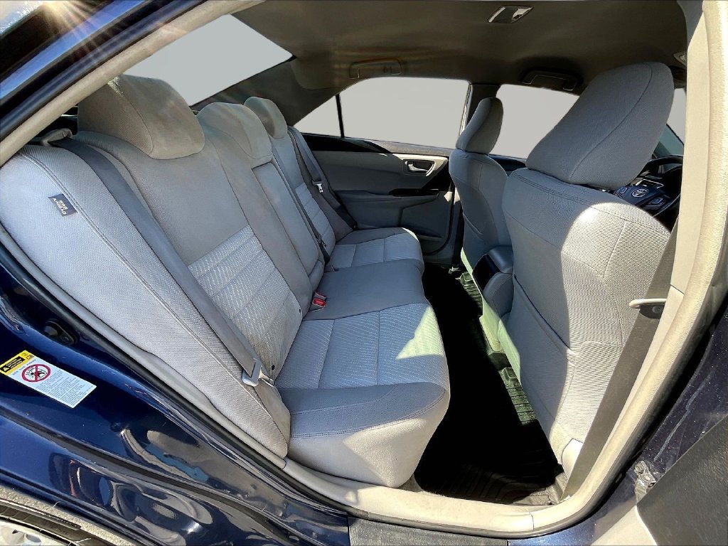 Used 2017 Toyota Camry LE FWD image 28