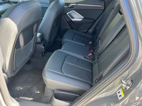 Used 2022 Audi Q3 2.0T Premium w/ Convenience Package image 21