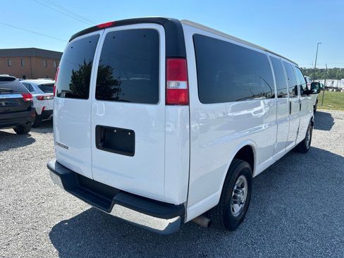 Used 2019 Chevrolet Express 3500 LT w/ LT Preferred Equipment Group RWD image 10