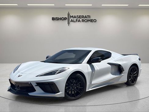 Used 2024 Chevrolet Corvette Stingray Preferred Cpe w/ Z51 Performance Package RWD image 2