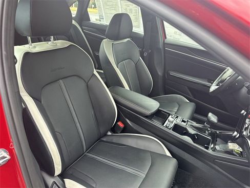 Certified 2025 Kia K5 GT-Line image 17