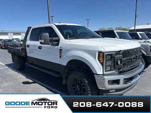 Used 2017 Ford F350 XLT w/ XLT Value Package image 2